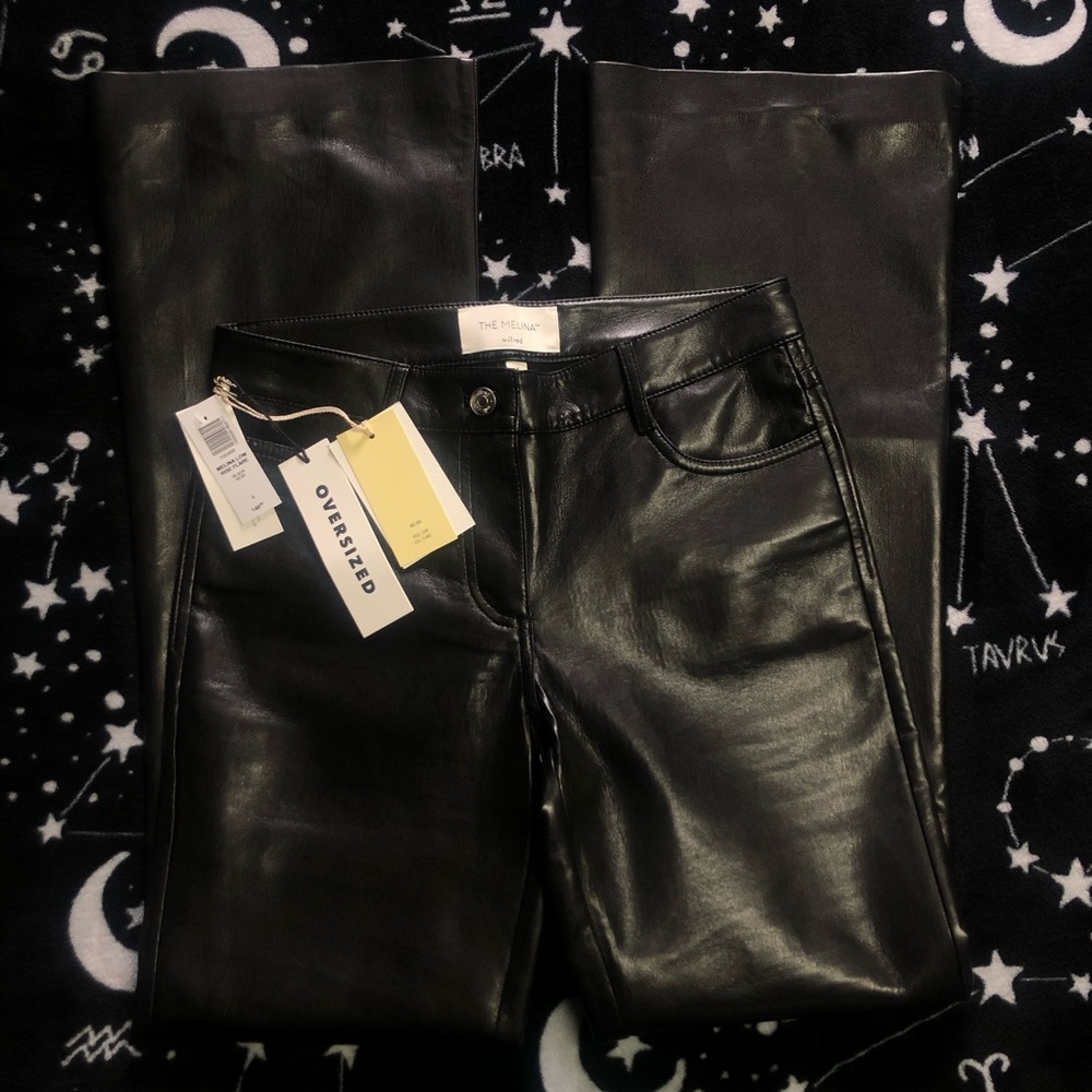 Wilfred The Melina Low-Rise Flare - Picture 6 of 9